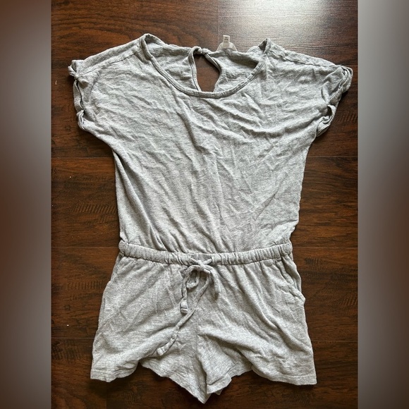 Time and Tru grey comfy romper size small - Picture 2 of 2